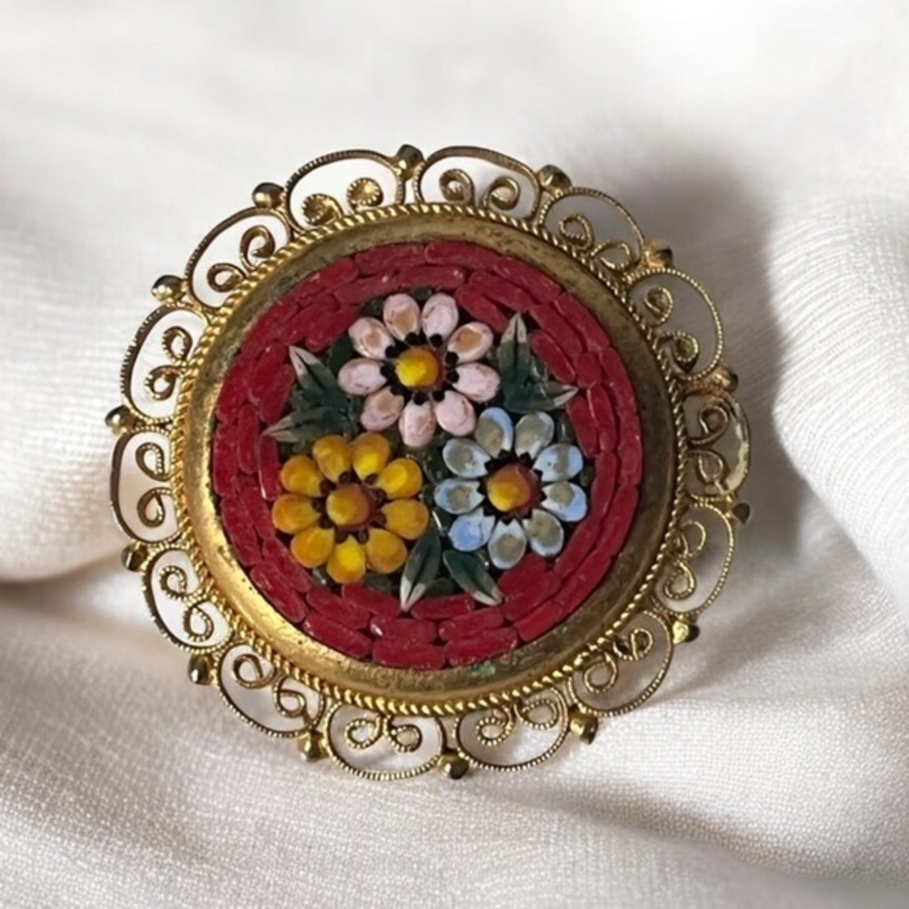 Vintage Italy forget-me-not flowers micro mosaic glass brooch..